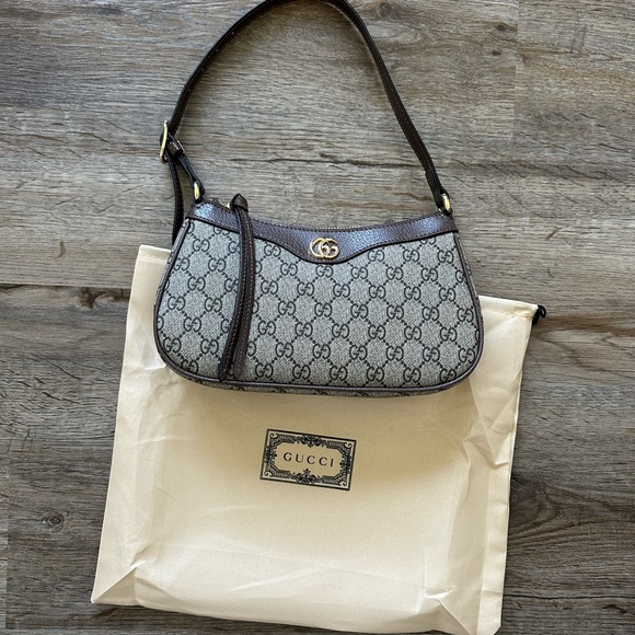 Gucci Monogram Shoulder Bag - Picture 3 of 4